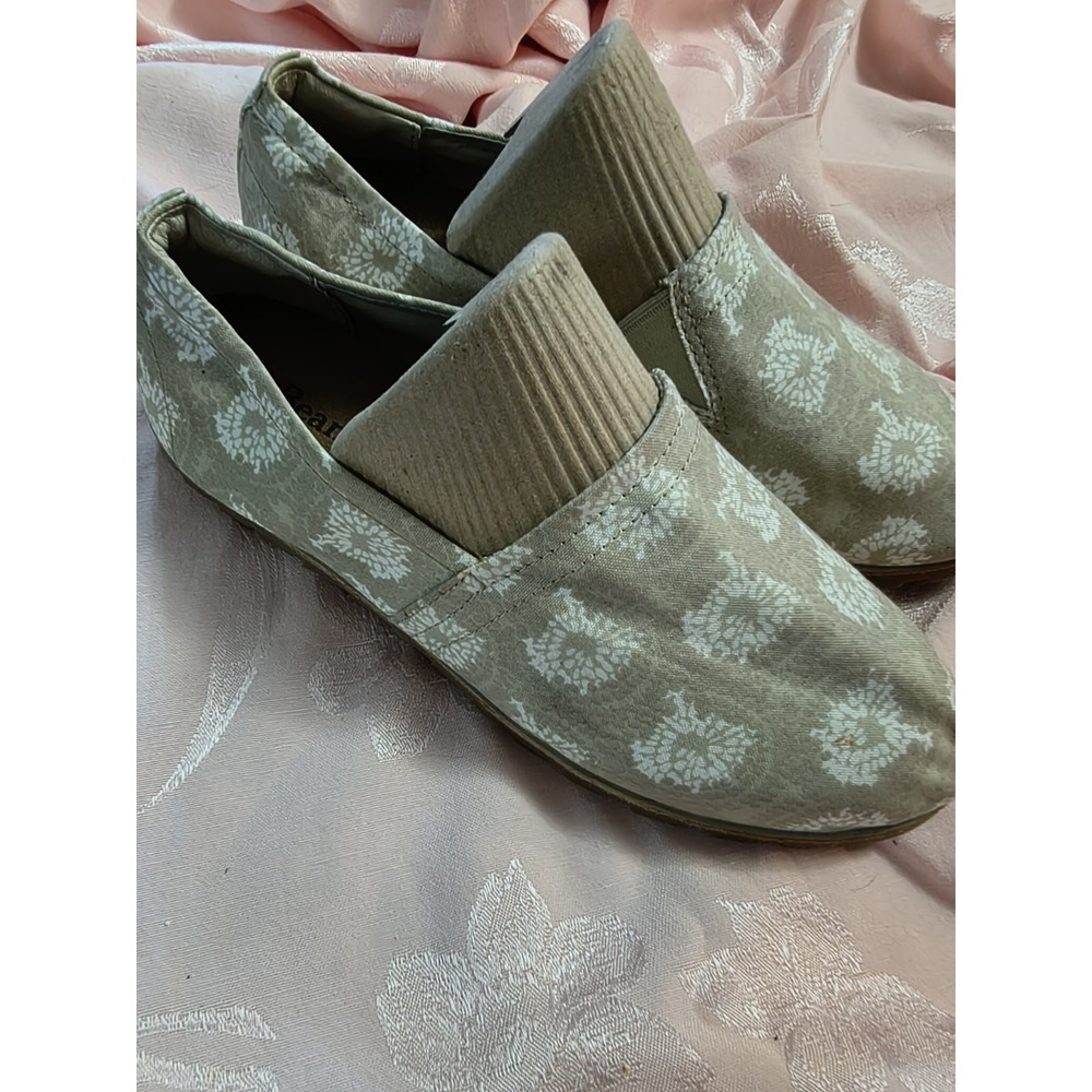 L L Bean NWOT Women's 11 M Tan Floral Espadrille Canvas Slip On Shoe Durable
